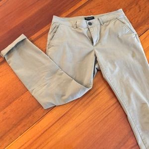 Banana Republic Girlfriend Chinos, Size 6